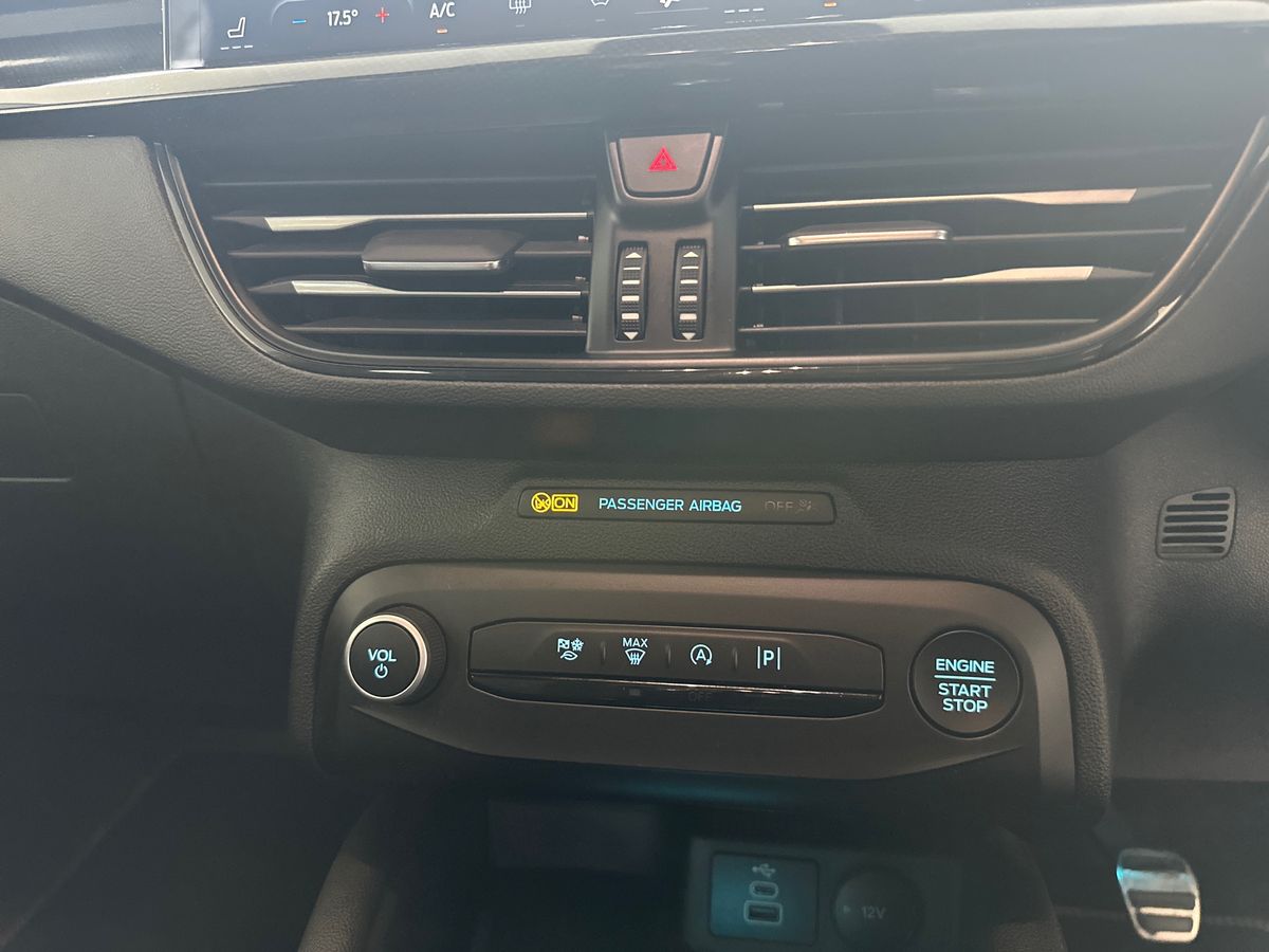 Used Ford Focus 2023 for sale - 78049752: Photo 22