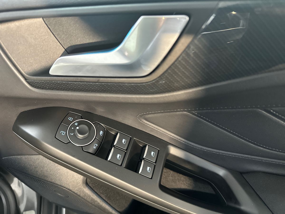 Used Ford Focus 2023 for sale - 78049752: Photo 25