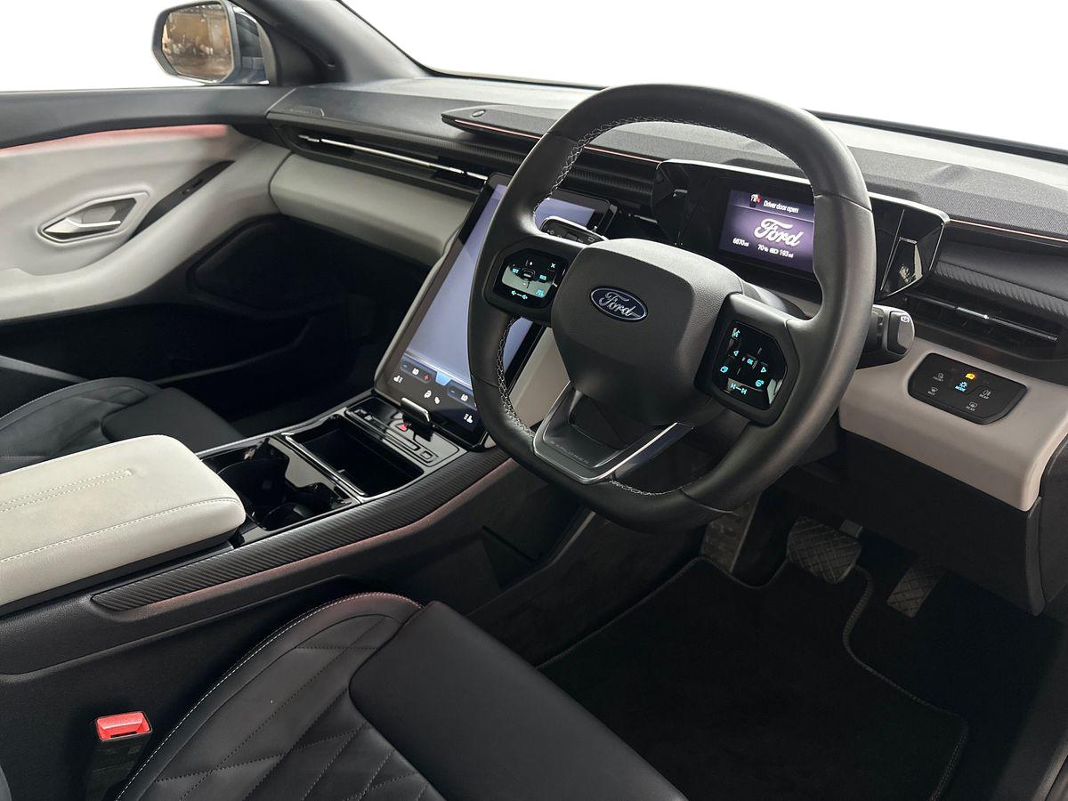 Used Ford Explorer 2024 for sale - 77274035: Photo 10