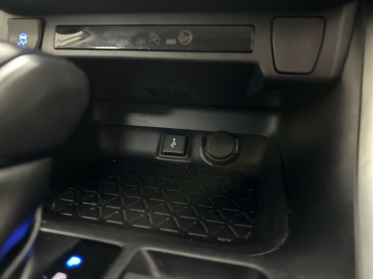 Used Toyota RAV4 2020 for sale - 77848012: Photo 24