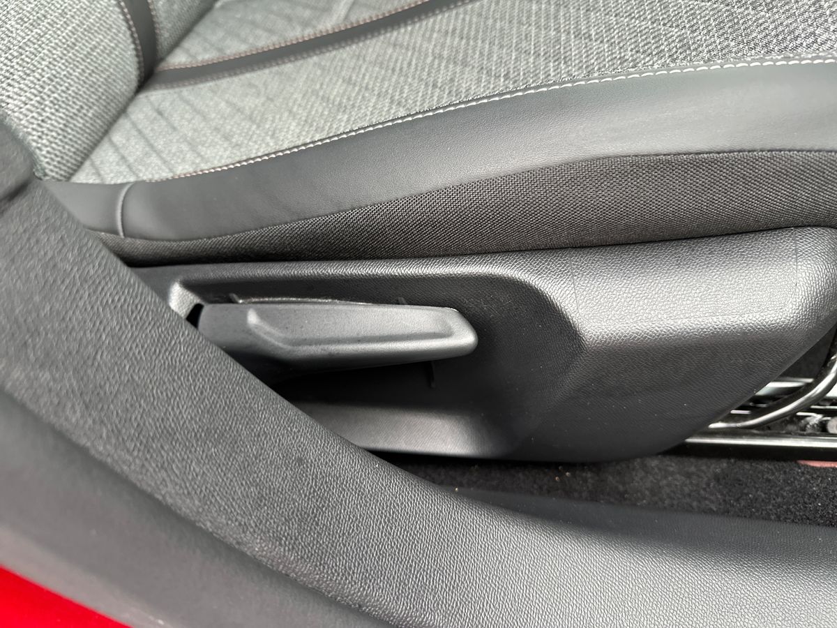 Used Peugeot 208 2024 for sale - 76544427: Photo 30