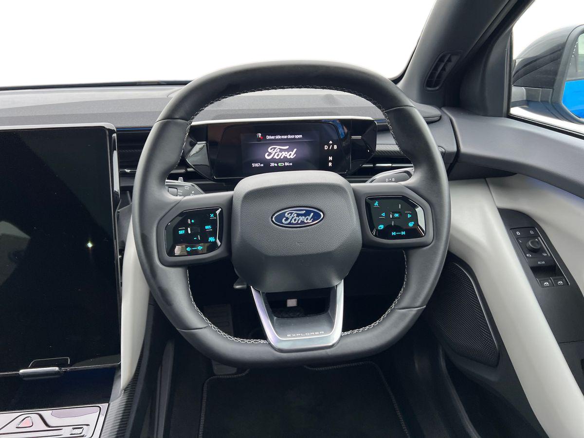 Used Ford Explorer 2025 for sale - 77133942: Photo 17