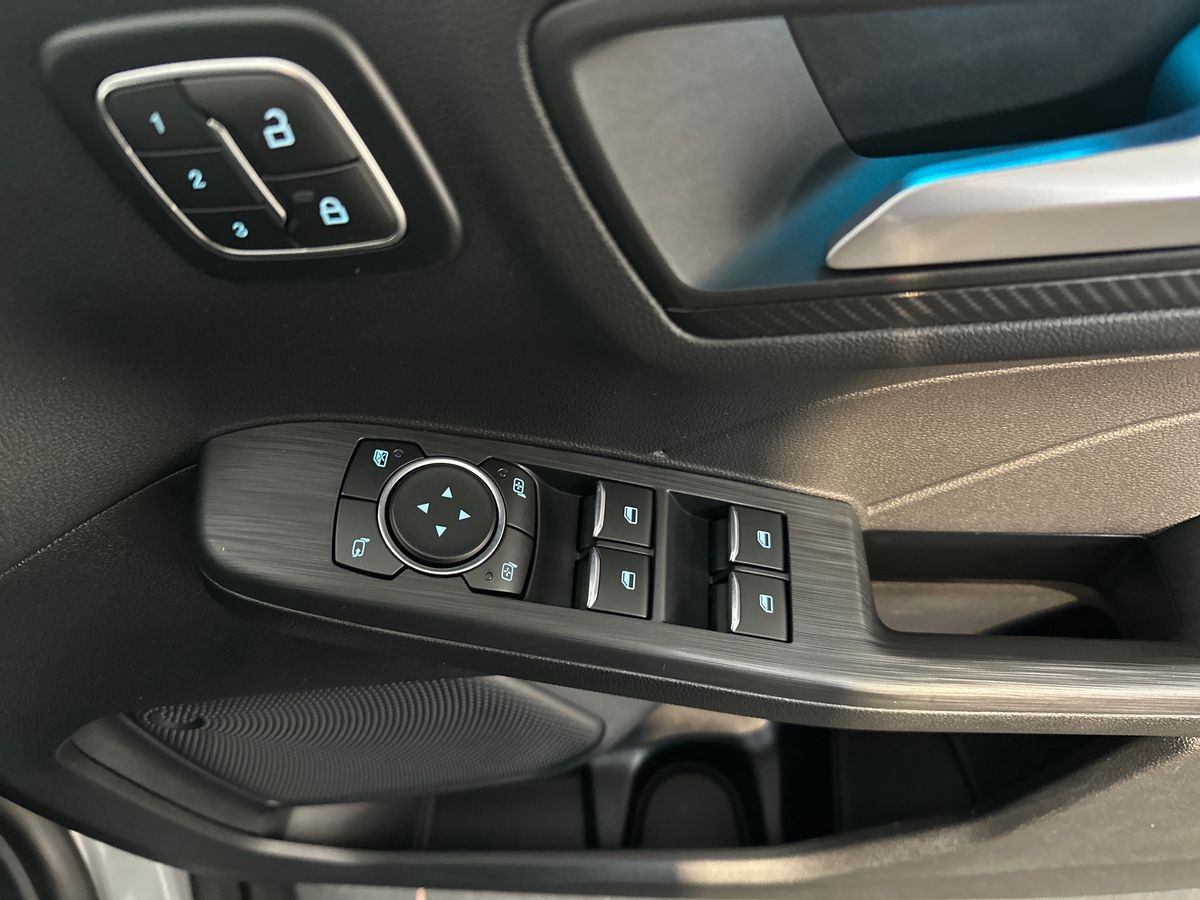 Used Ford Kuga 2025 for sale - 76927980: Photo 25