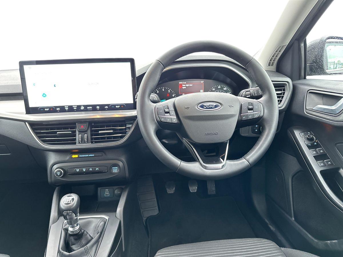 Used Ford Focus 2023 for sale - 76475084: Photo 16