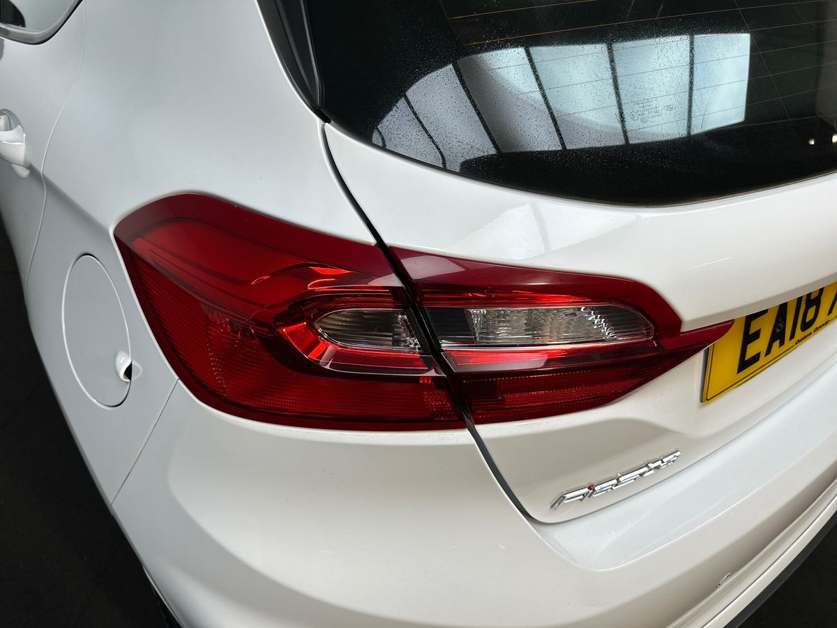 Used Ford Fiesta 2018 for sale - 76623519: Photo 33