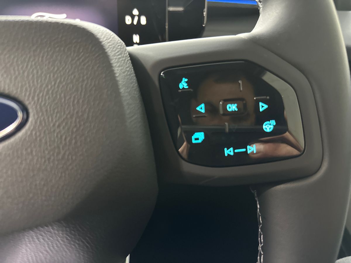 Used Ford Explorer 2025 for sale - 78055326: Photo 27