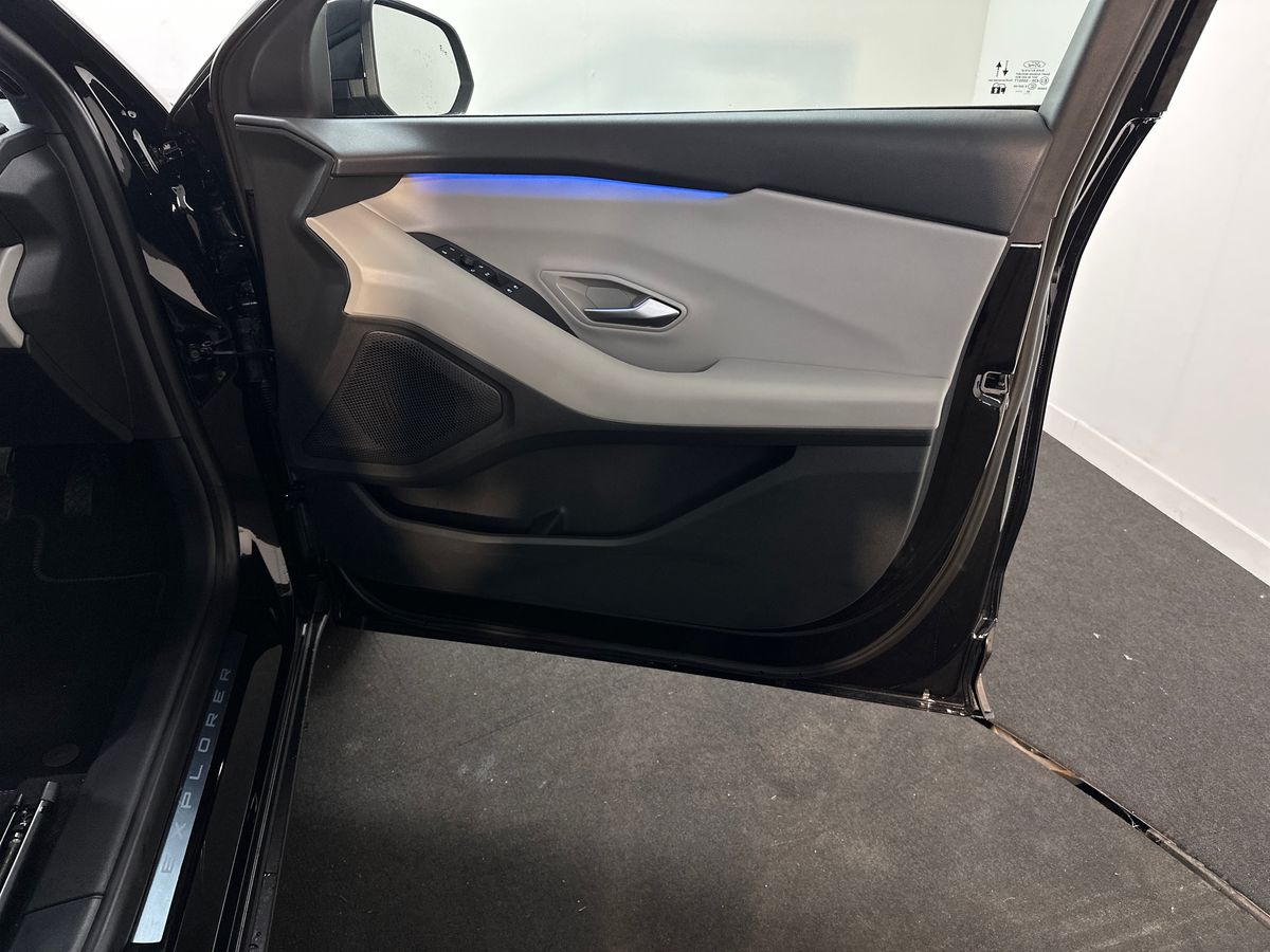 Used Ford Explorer 2025 for sale - 78055326: Photo 35