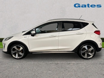 Used Ford Fiesta 2018 for sale - 77618974: Photo