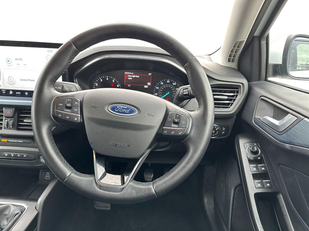 Used Ford Focus 2022 for sale - 76539856: Photo 17