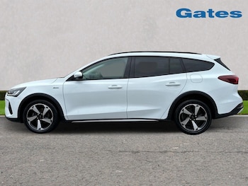 Used Ford Focus 2022 for sale - 76539856: Photo