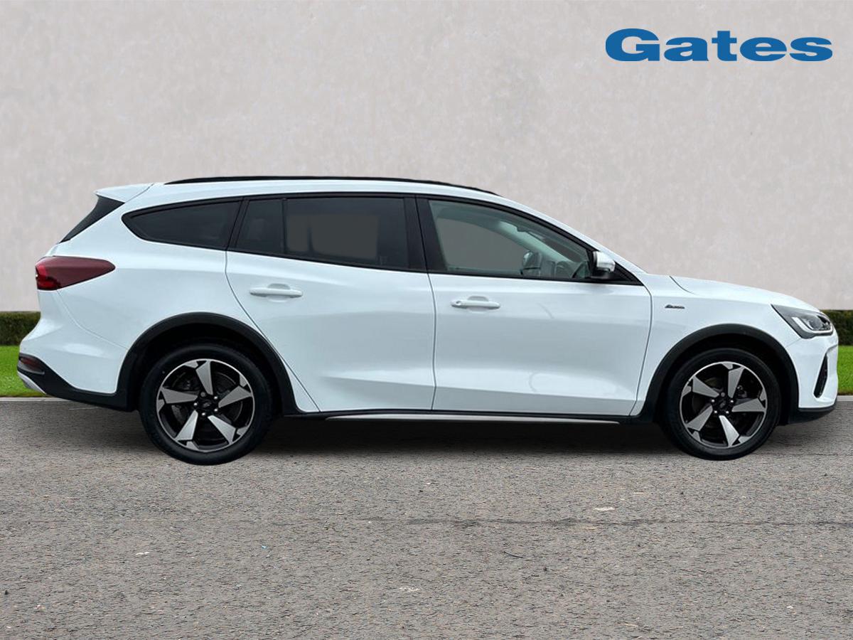 Used Ford Focus 2022 for sale - 76539856: Photo 8