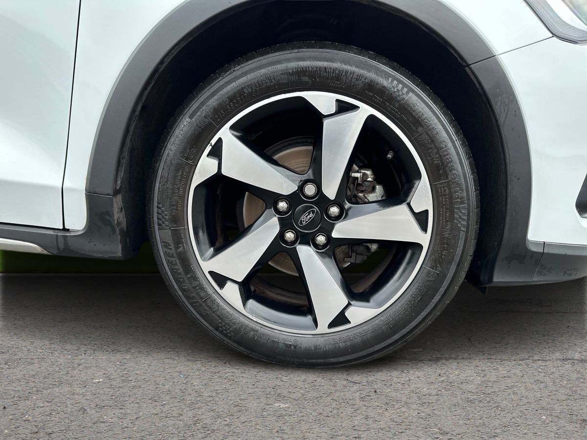 Used Ford Focus 2022 for sale - 76539856: Photo 9