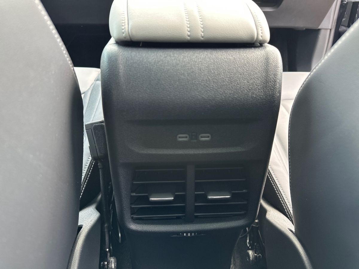 Used Ford Explorer 2024 for sale - 76355079: Photo 24
