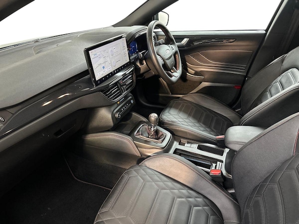 Used Ford Focus 2023 for sale - 76104400: Photo 11