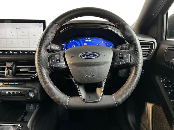 Used Ford Focus 2023 for sale - 76104400: Photo 17