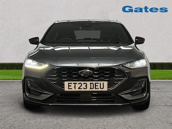 Used Ford Focus 2023 for sale - 76104400: Photo 2