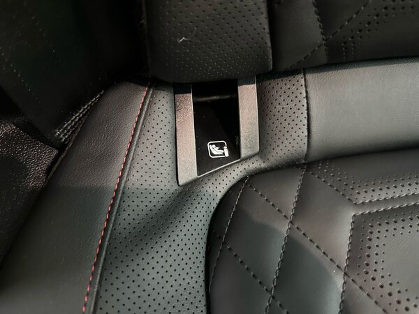 Used Ford Focus 2023 for sale - 76104400: Photo 31