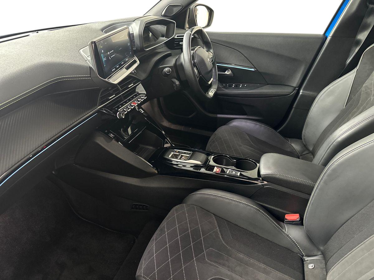 Used Peugeot 2008 2022 for sale - 76861731: Photo 11