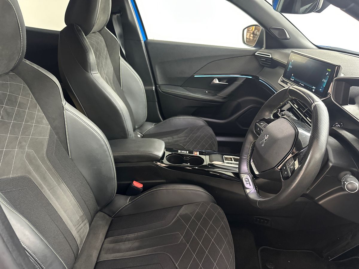 Used Peugeot 2008 2022 for sale - 76861731: Photo 12