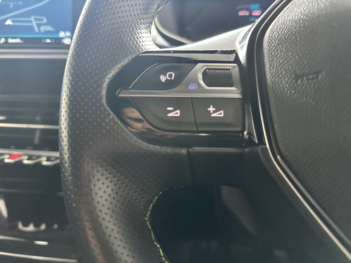 Used Peugeot 2008 2022 for sale - 76861731: Photo 26