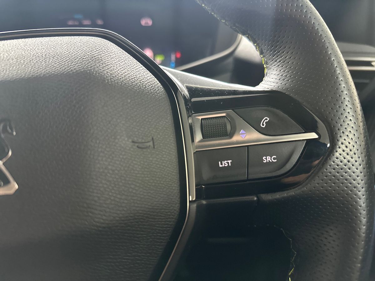 Used Peugeot 2008 2022 for sale - 76861731: Photo 27