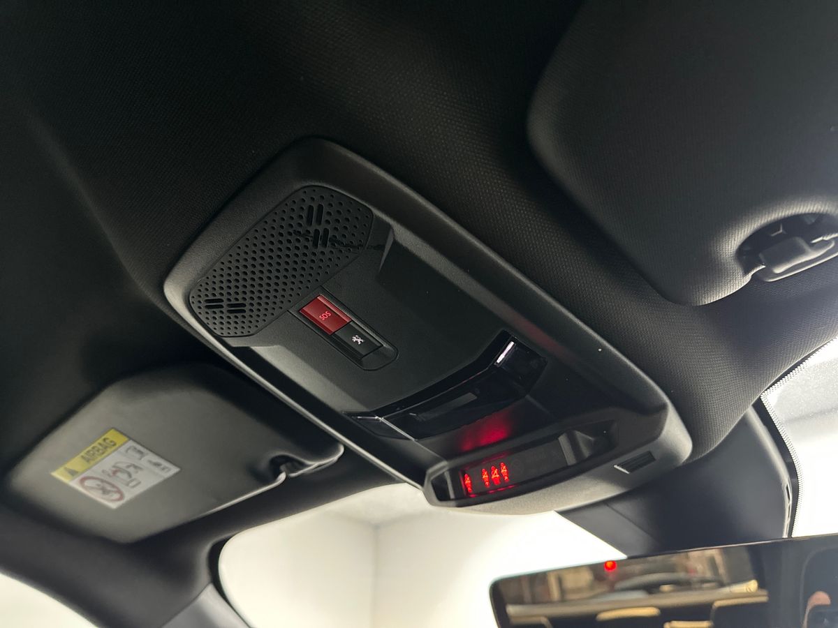 Used Peugeot 2008 2022 for sale - 76861731: Photo 29