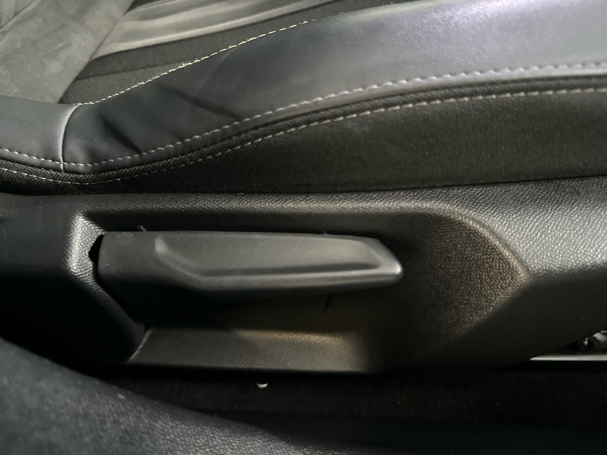 Used Peugeot 2008 2022 for sale - 76861731: Photo 30