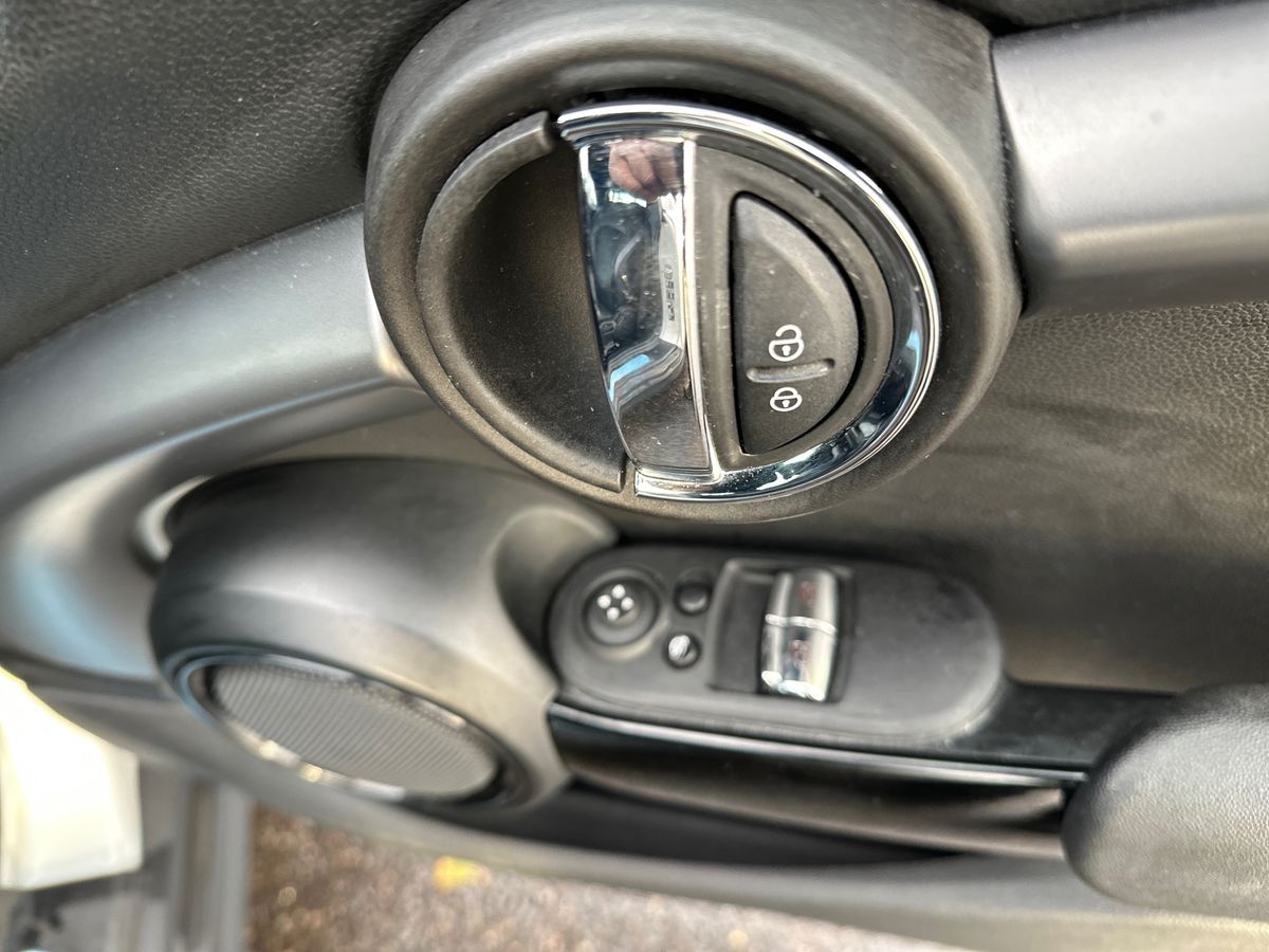 Used MINI Hatch 2022 for sale - 77673801: Photo 25