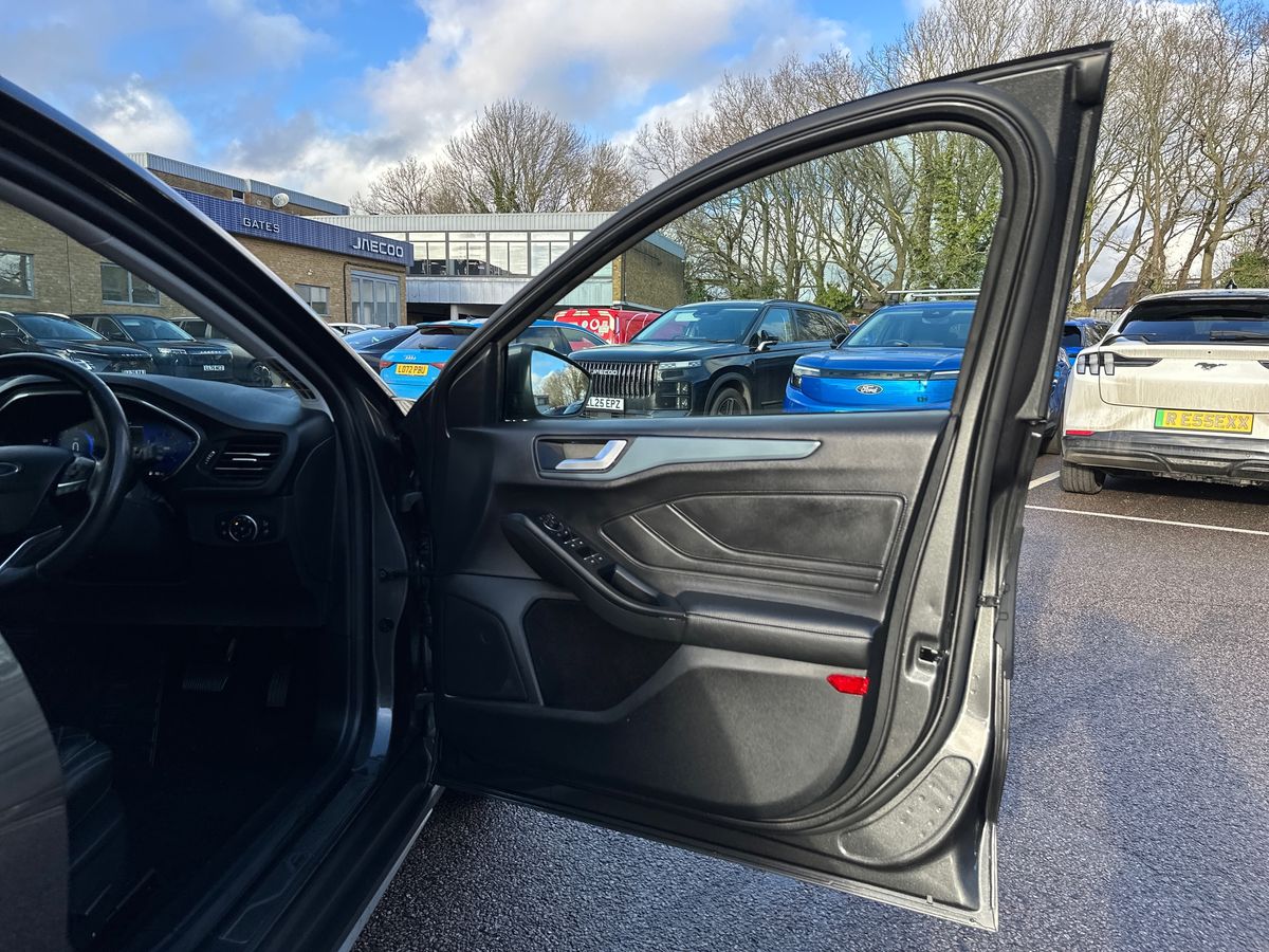 Used Ford Focus 2023 for sale - 77269304: Photo 35