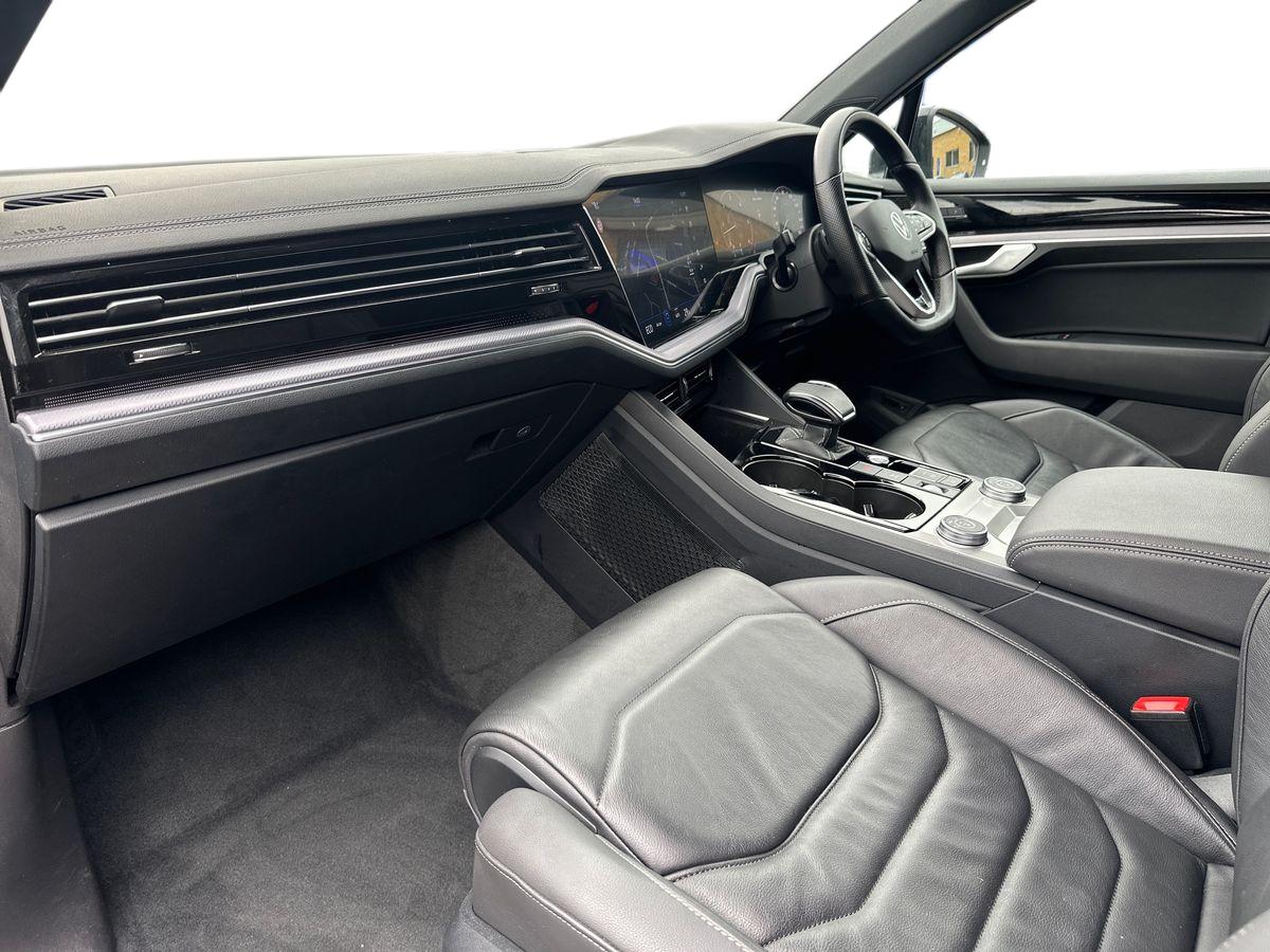 Used Volkswagen Touareg 2023 for sale - 76458879: Photo 11