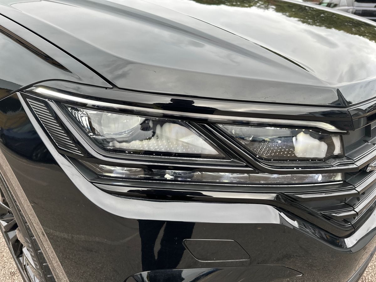 Used Volkswagen Touareg 2023 for sale - 76458879: Photo 32