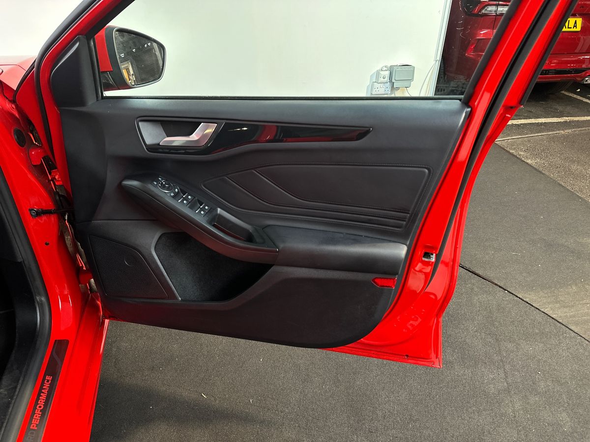 Used Ford Focus 2022 for sale - 78172713: Photo 35