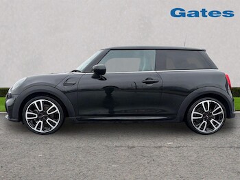 Used MINI Hatch 2024 for sale - 77519093: Photo