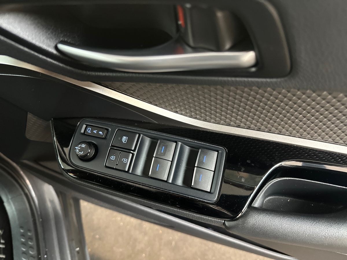 Used Toyota C-HR 2020 for sale - 78049749: Photo 25