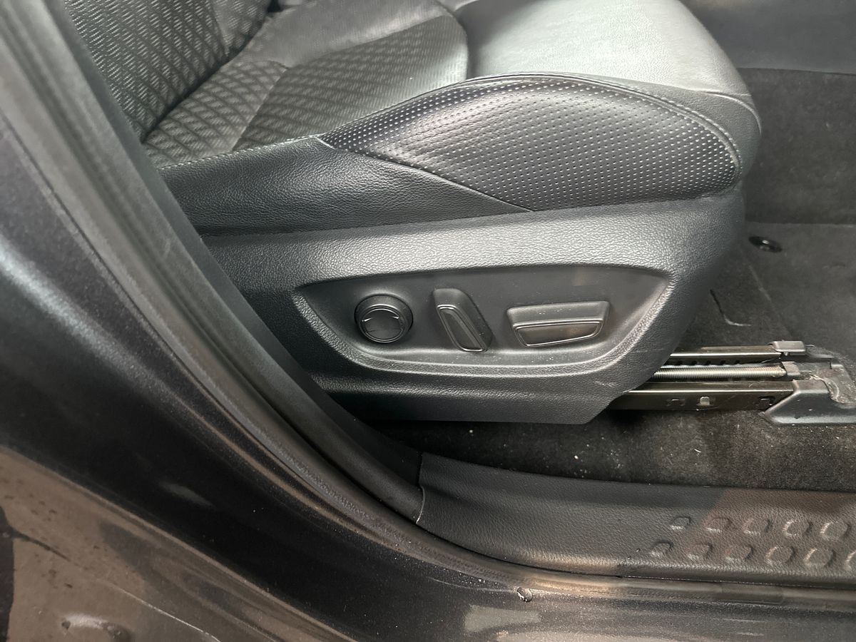 Used Toyota C-HR 2020 for sale - 78049749: Photo 30