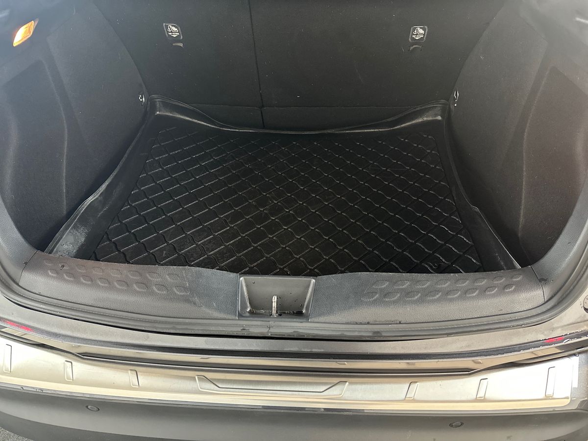 Used Toyota C-HR 2020 for sale - 78049749: Photo 34