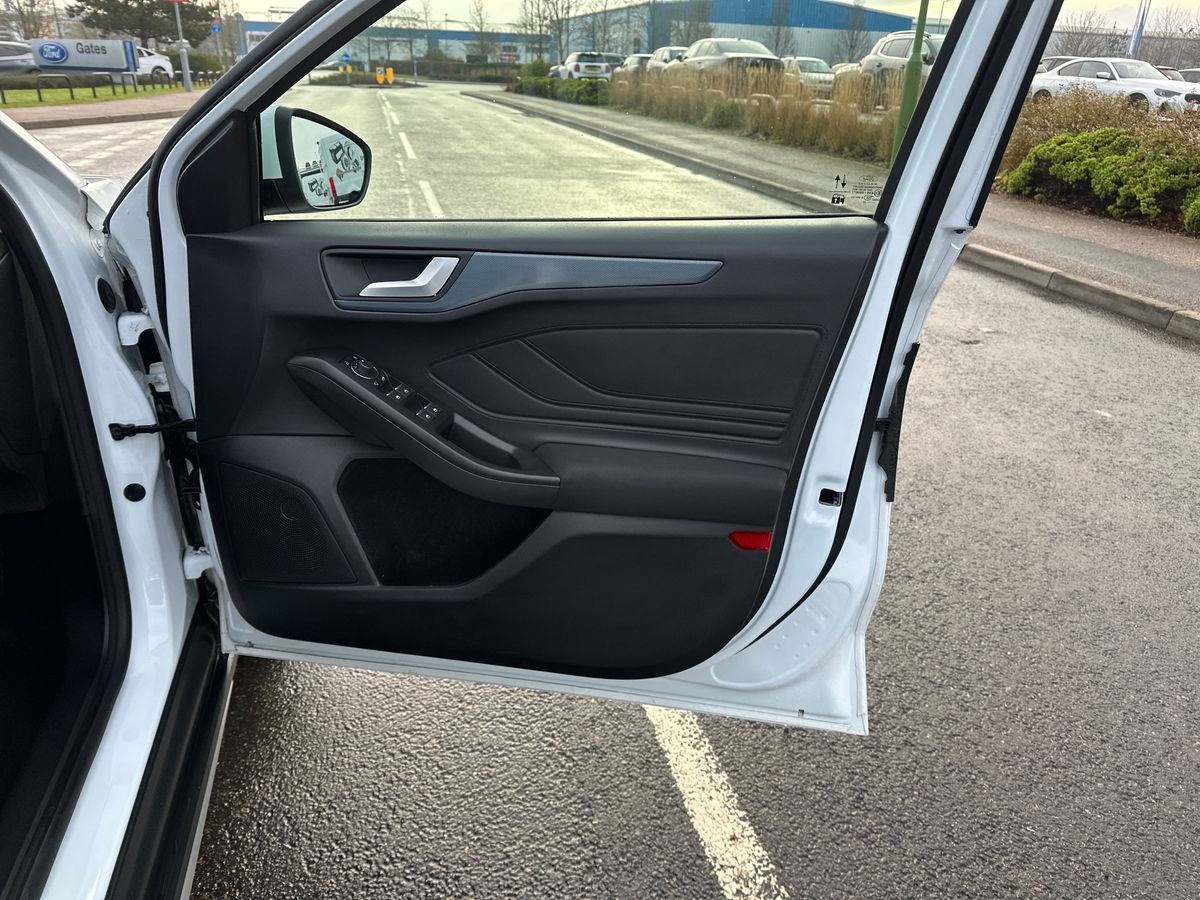 Used Ford Focus 2023 for sale - 77047560: Photo 35