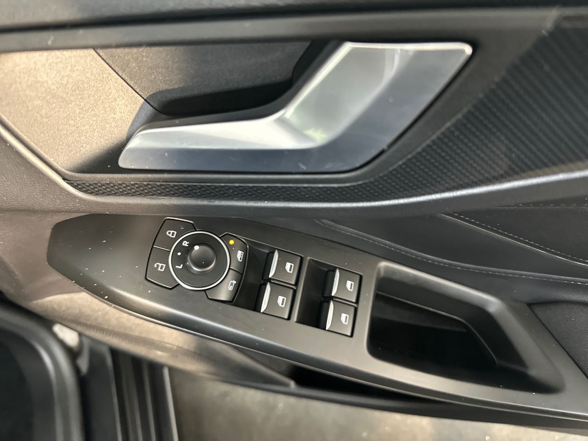 Used Ford Focus 2022 for sale - 77934279: Photo 25