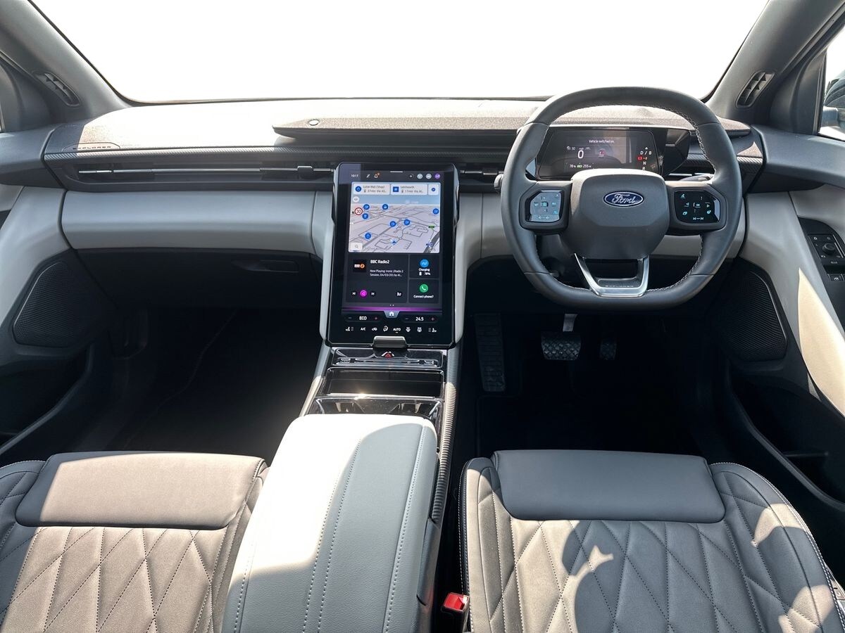 2024 Ford Explorer 5Dr Premium Extended Range 2WD Auto Estate Electric Automatic - Picture 15 of 24