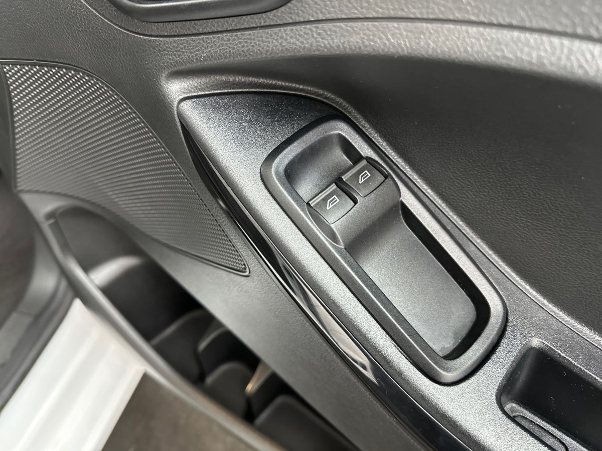 Used Ford Ka+ 2018 for sale - 77848046: Photo 25