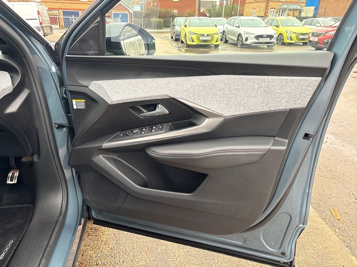 Used Peugeot 5008 2025 for sale - 78074304: Photo 35