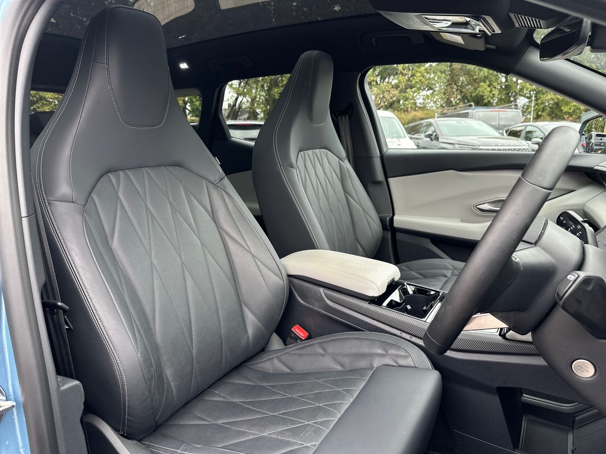 Used Ford Explorer 2024 for sale - 76540150: Photo 12