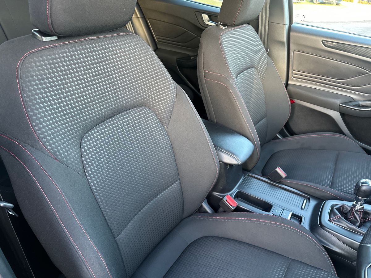 Used Ford Focus 2023 for sale - 77075608: Photo 13