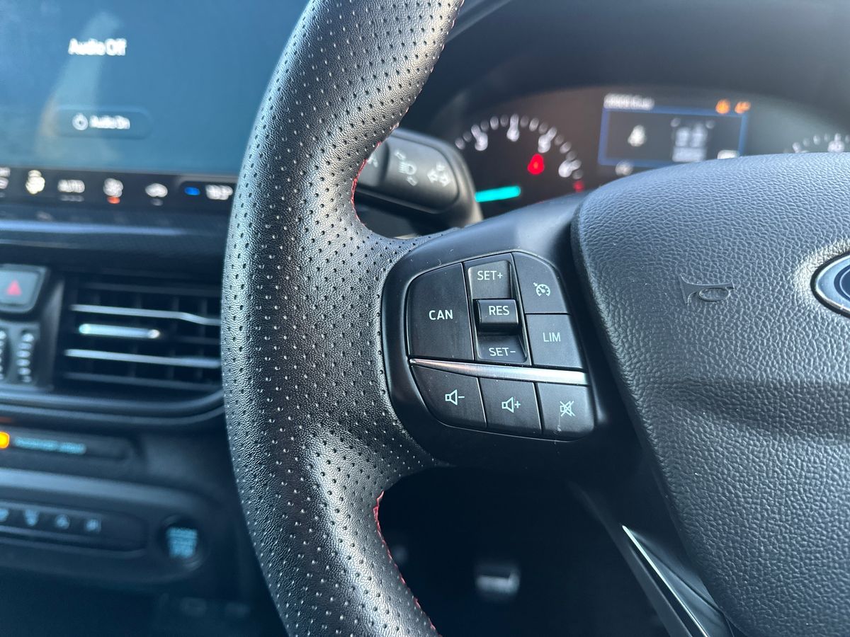 Used Ford Focus 2023 for sale - 77075608: Photo 26