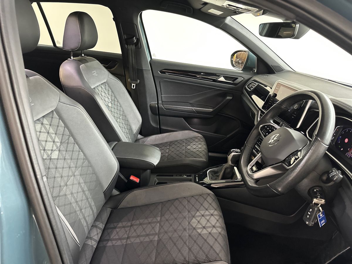 Used Volkswagen T-Roc 2023 for sale - 77848036: Photo 12