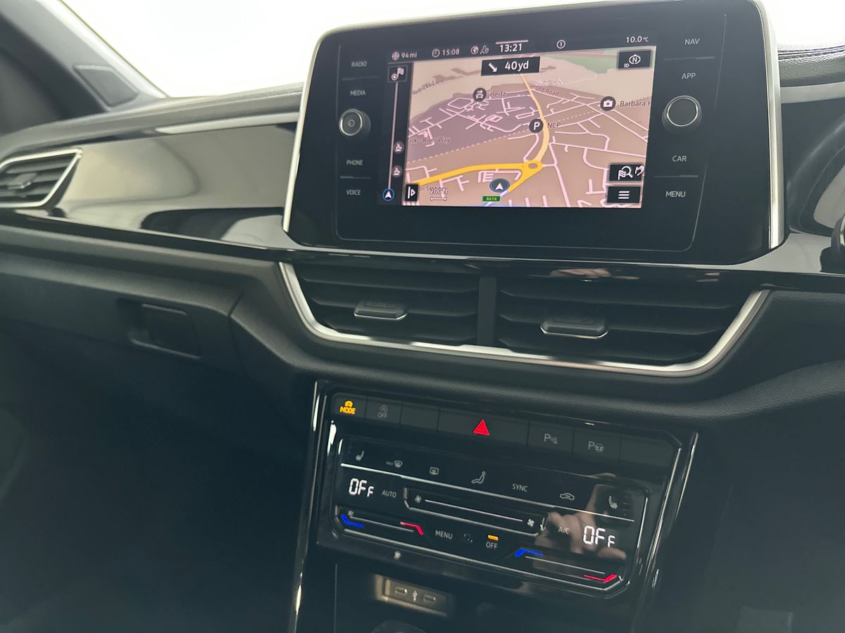 Used Volkswagen T-Roc 2023 for sale - 77848036: Photo 22