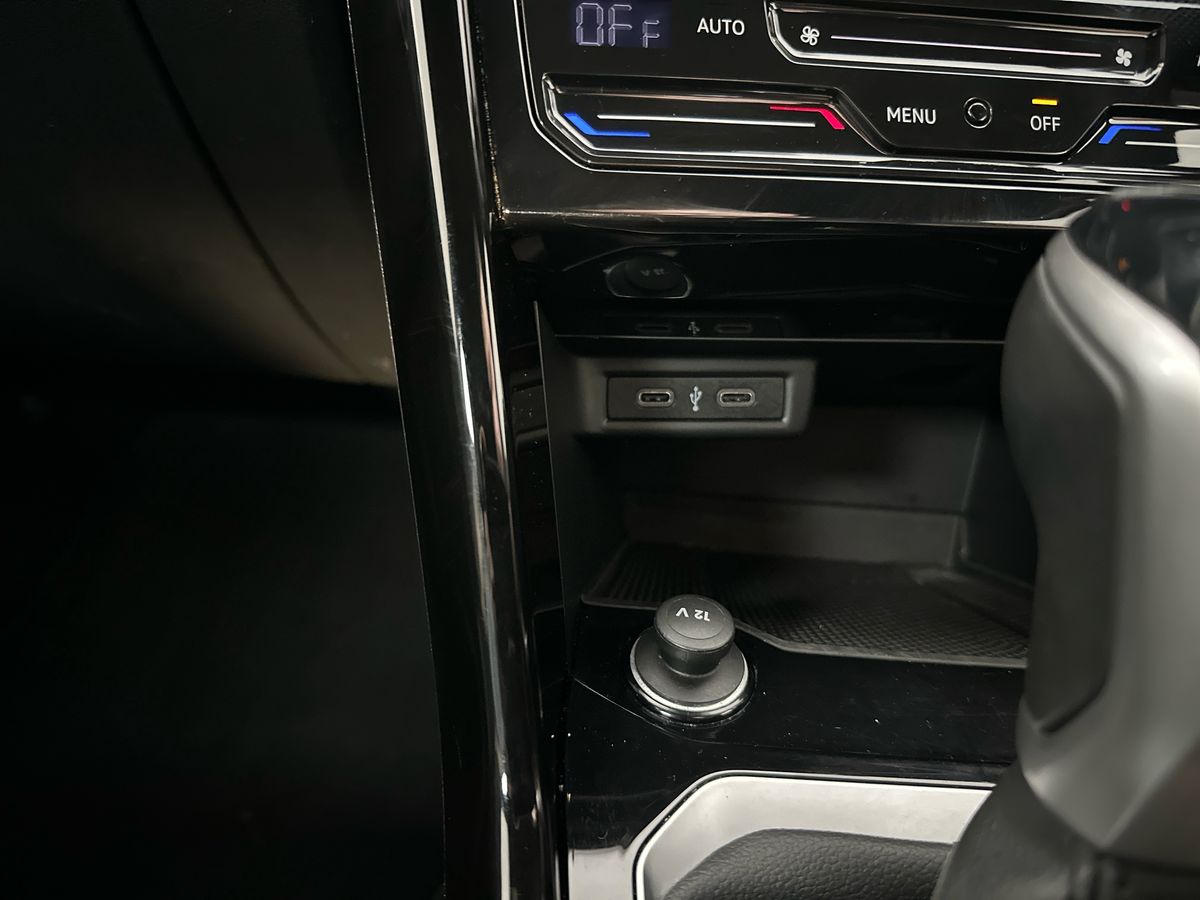 Used Volkswagen T-Roc 2023 for sale - 77848036: Photo 24