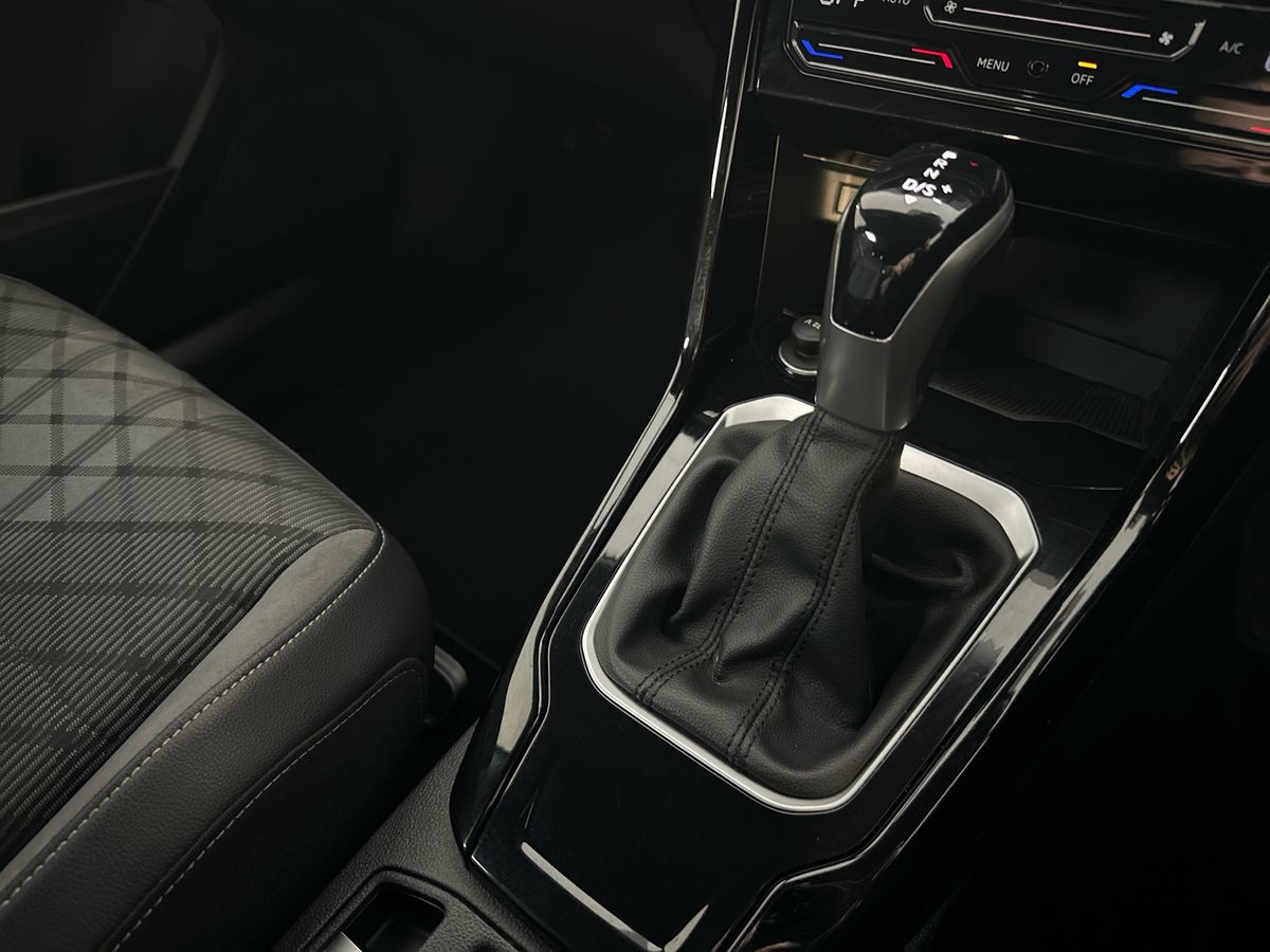 Used Volkswagen T-Roc 2023 for sale - 77848036: Photo 28