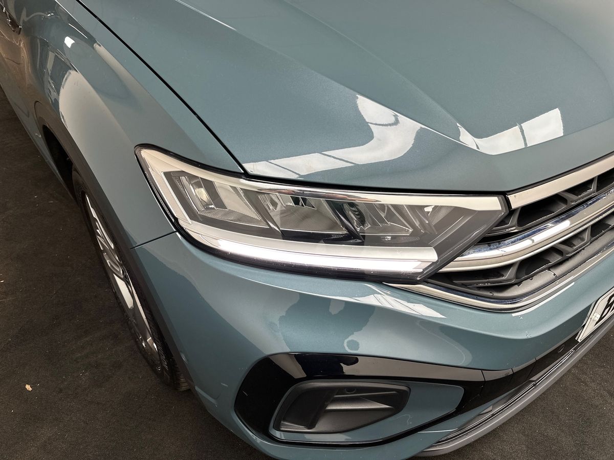 Used Volkswagen T-Roc 2023 for sale - 77848036: Photo 32