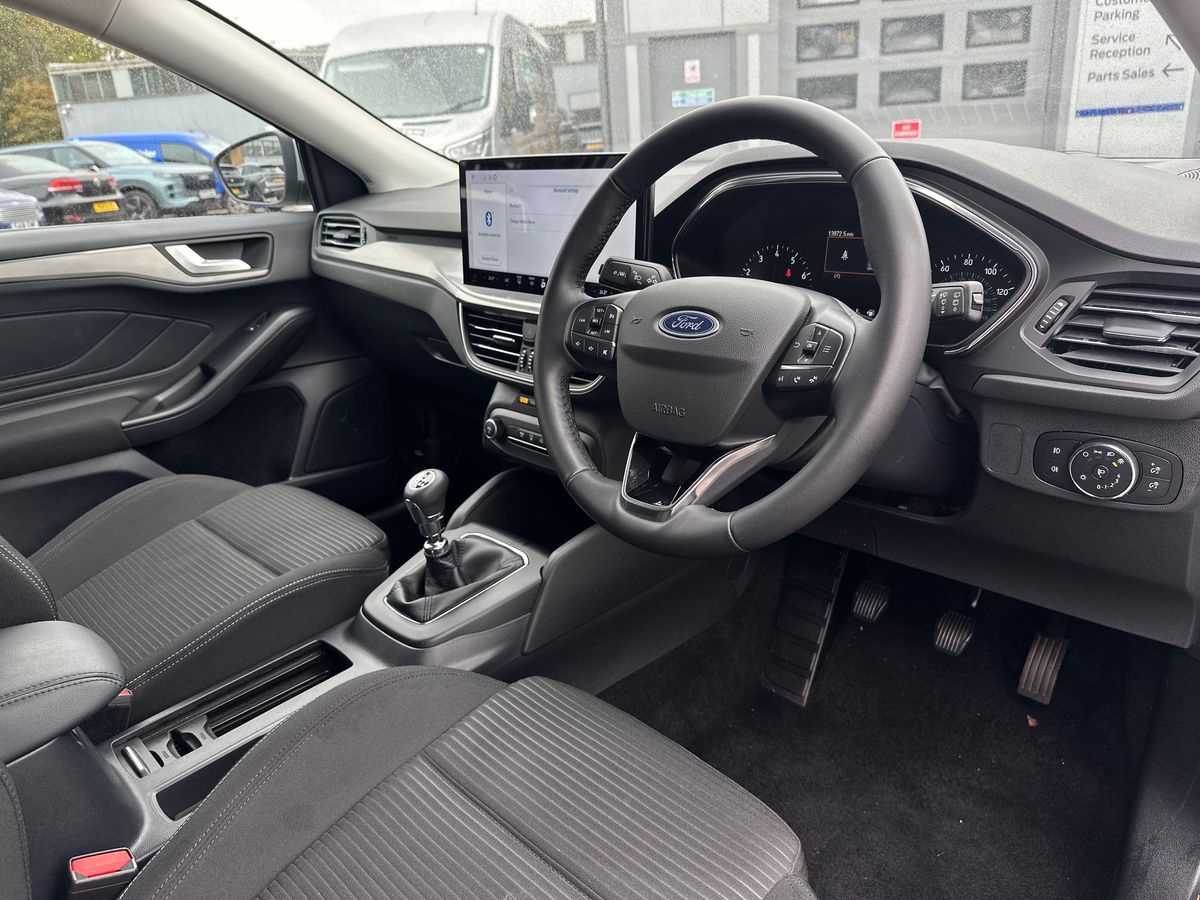 Used Ford Focus 2023 for sale - 76539843: Photo 10